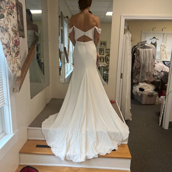 Alena Leena Bridal / Kerria Gown 2023 - Picture 4 of 4